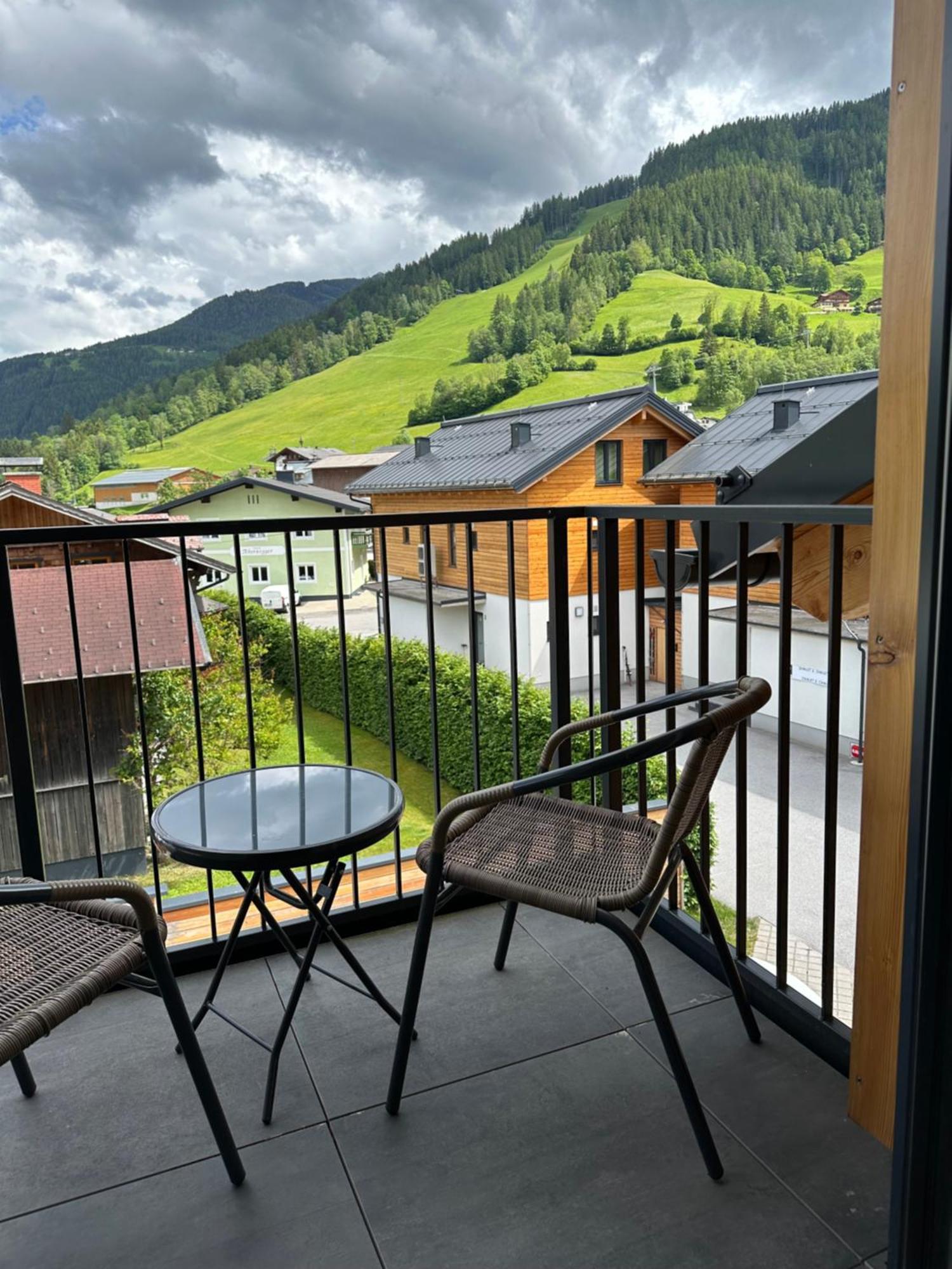 Appartements By Chalet Reiteralm -Sommercard Schladming Exterior photo